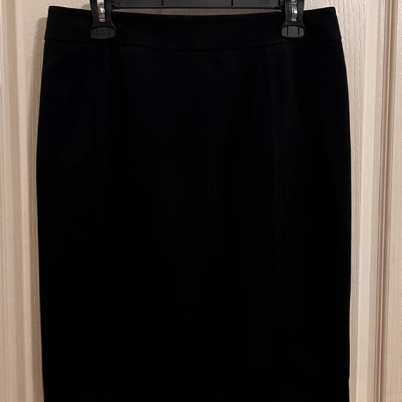 LOFT Dresses & Skirts - Ann Taylor for LOFT Black Pencil Skirt. Knee Length. Size 8